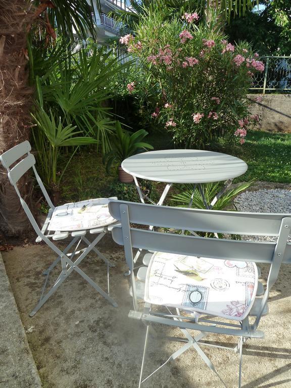 Rose Apartments Ičići Pokoj fotografie