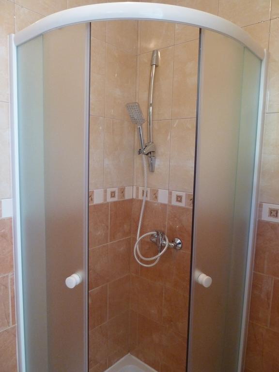 Rose Apartments Ičići Pokoj fotografie