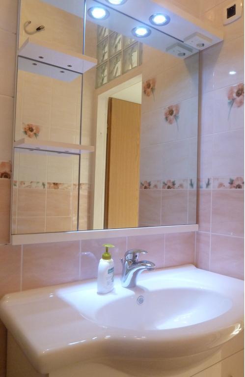Rose Apartments Ičići Pokoj fotografie